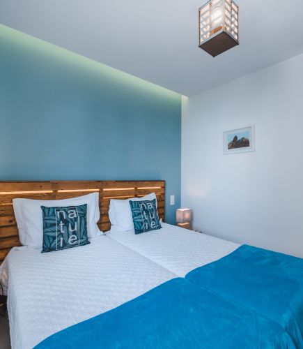 Guesthouse, apartamentos e hotel - Ohana Madeira Surf School